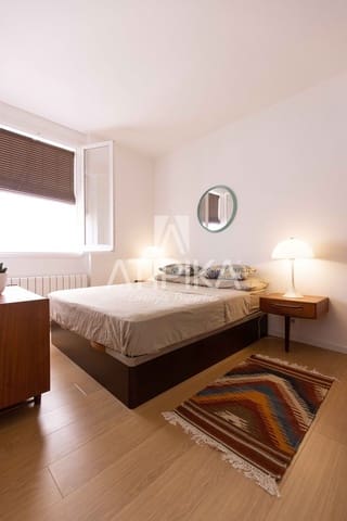 2 soveværelse Lejlighed til salg i Barcelona by - € 420.000 (Ref: 9945019)