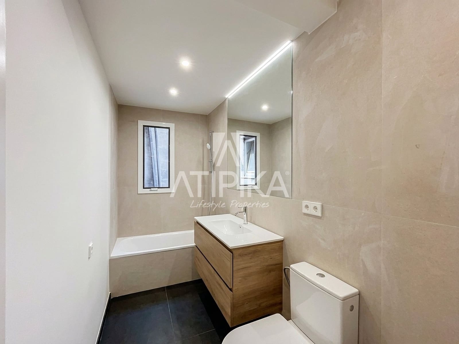 3 makuuhuone Huoneisto vuokrattavana paikassa Barcelona kaupunki - 4 000 € (Ref: 9950904)
