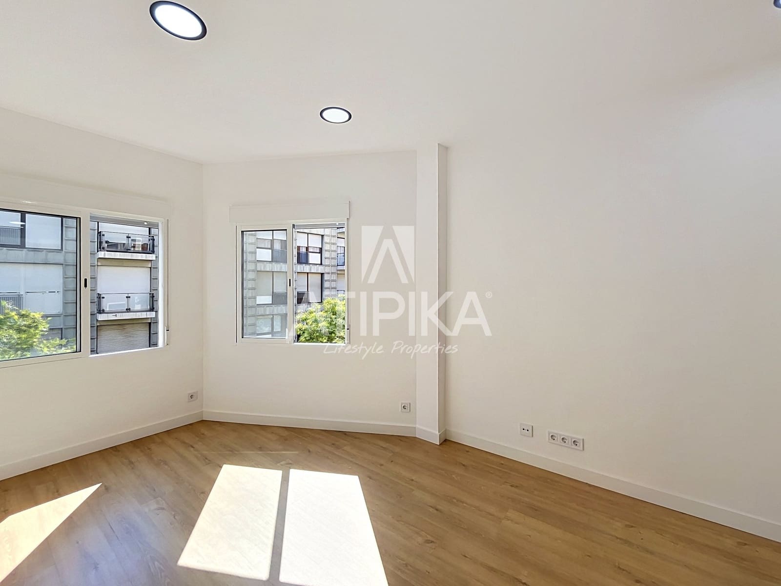 3 soveværelse Lejlighed til salg i Barcelona by - € 537.000 (Ref: 9953630)