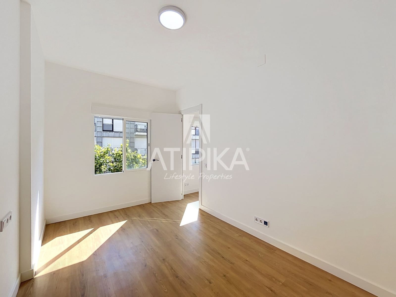 3 soveværelse Lejlighed til salg i Barcelona by - € 537.000 (Ref: 9953630)