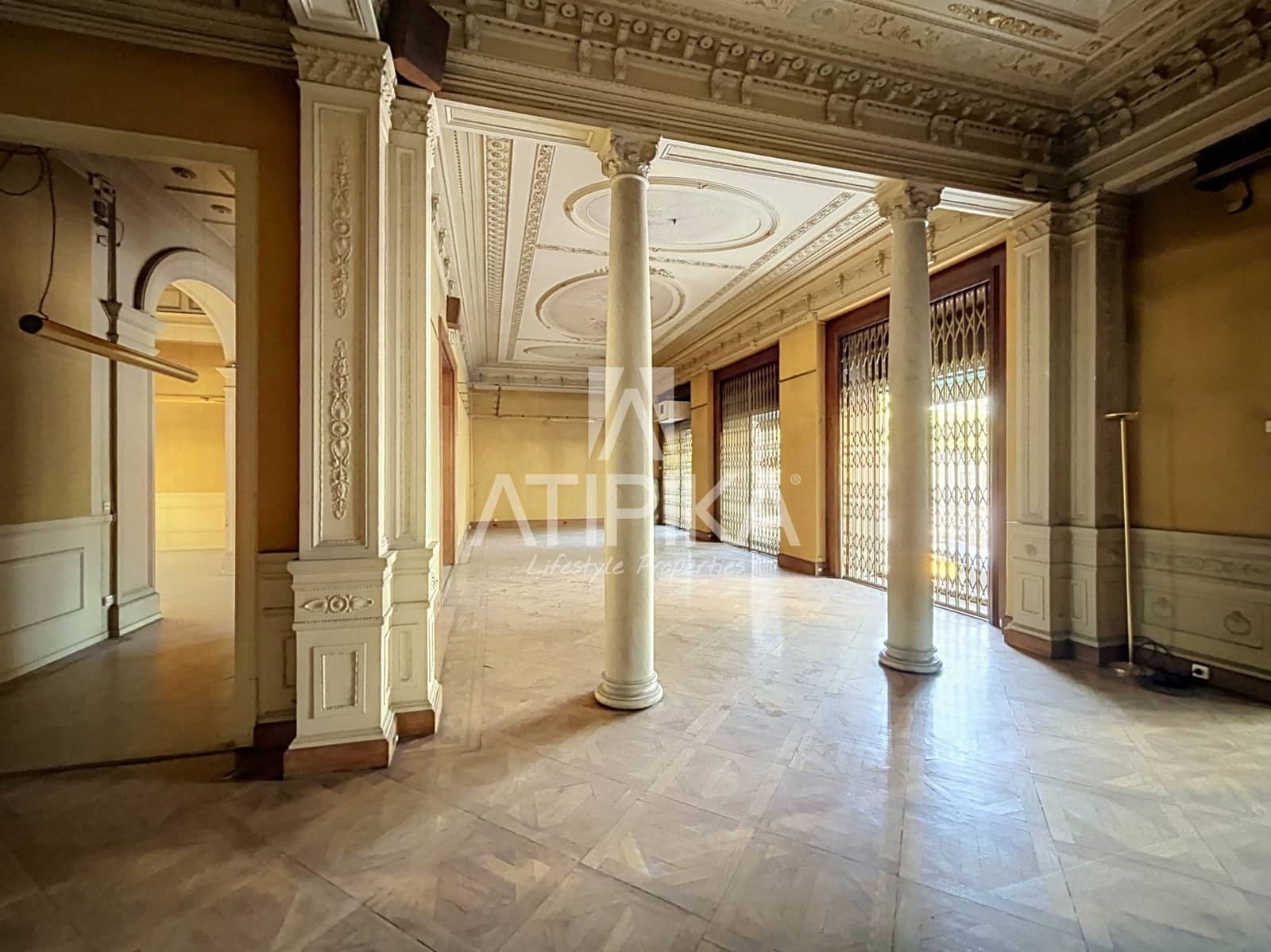 10 bedroom Office for sale in Barcelona city - € 6,700,000 (Ref: 9956701)
