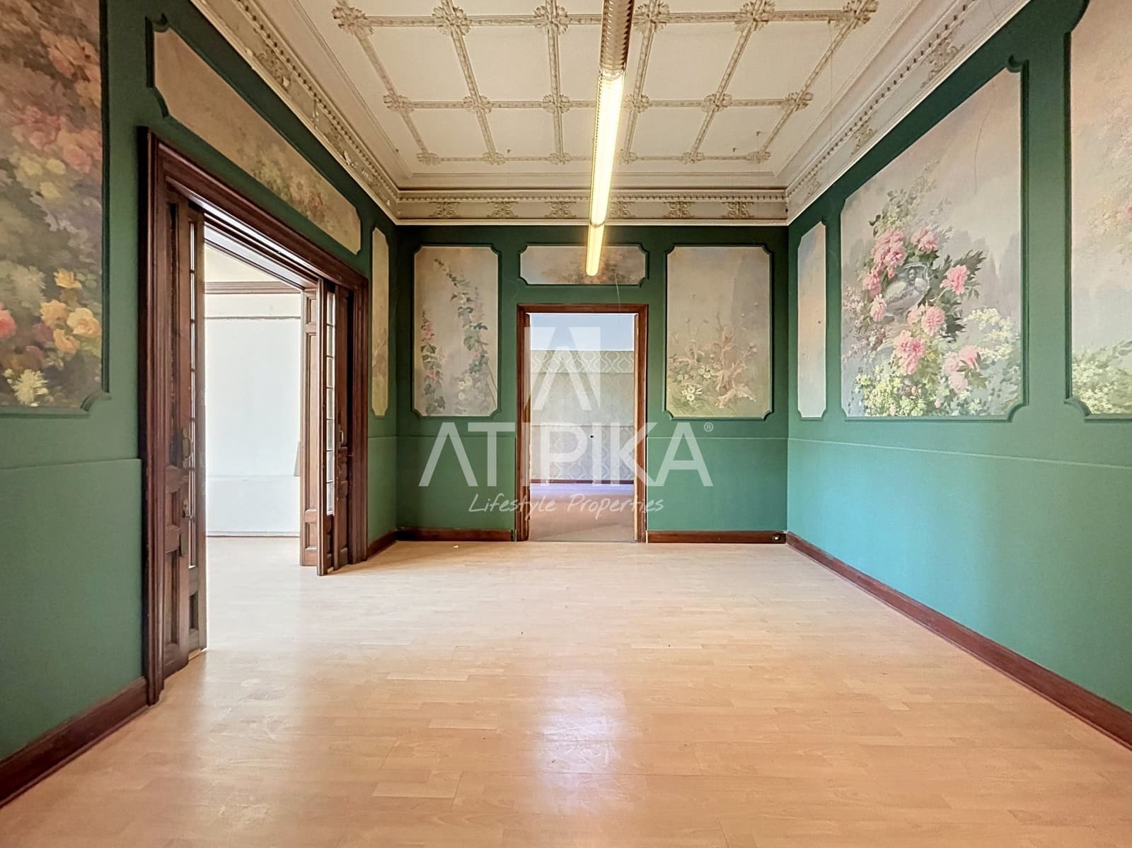 10 bedroom Office for sale in Barcelona city - € 6,700,000 (Ref: 9956701)