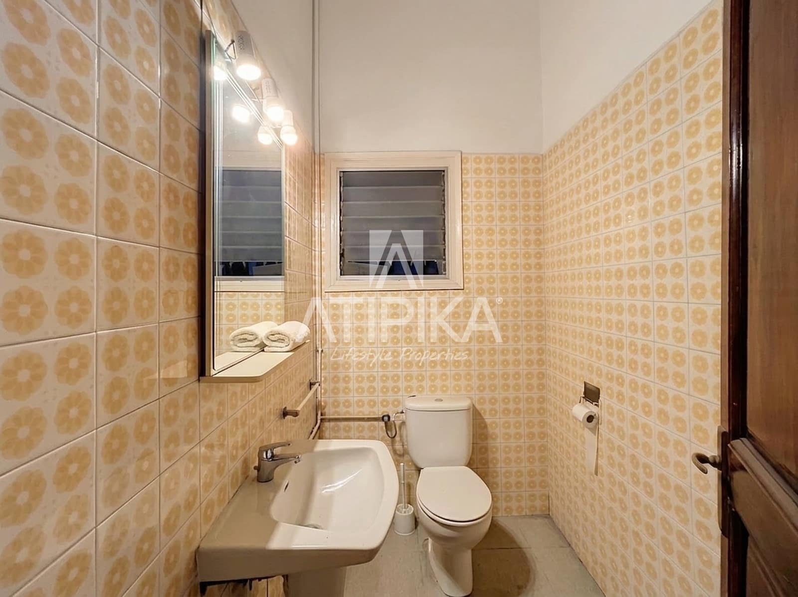 10 bedroom Office for sale in Barcelona city - € 6,700,000 (Ref: 9956701)