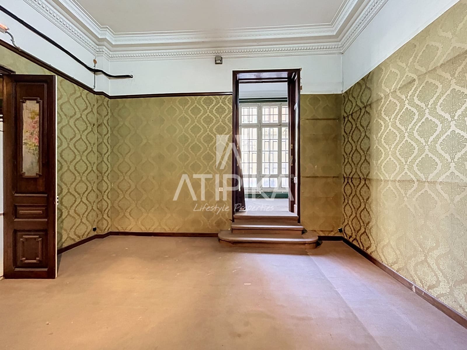 10 bedroom Office for sale in Barcelona city - € 6,700,000 (Ref: 9956701)