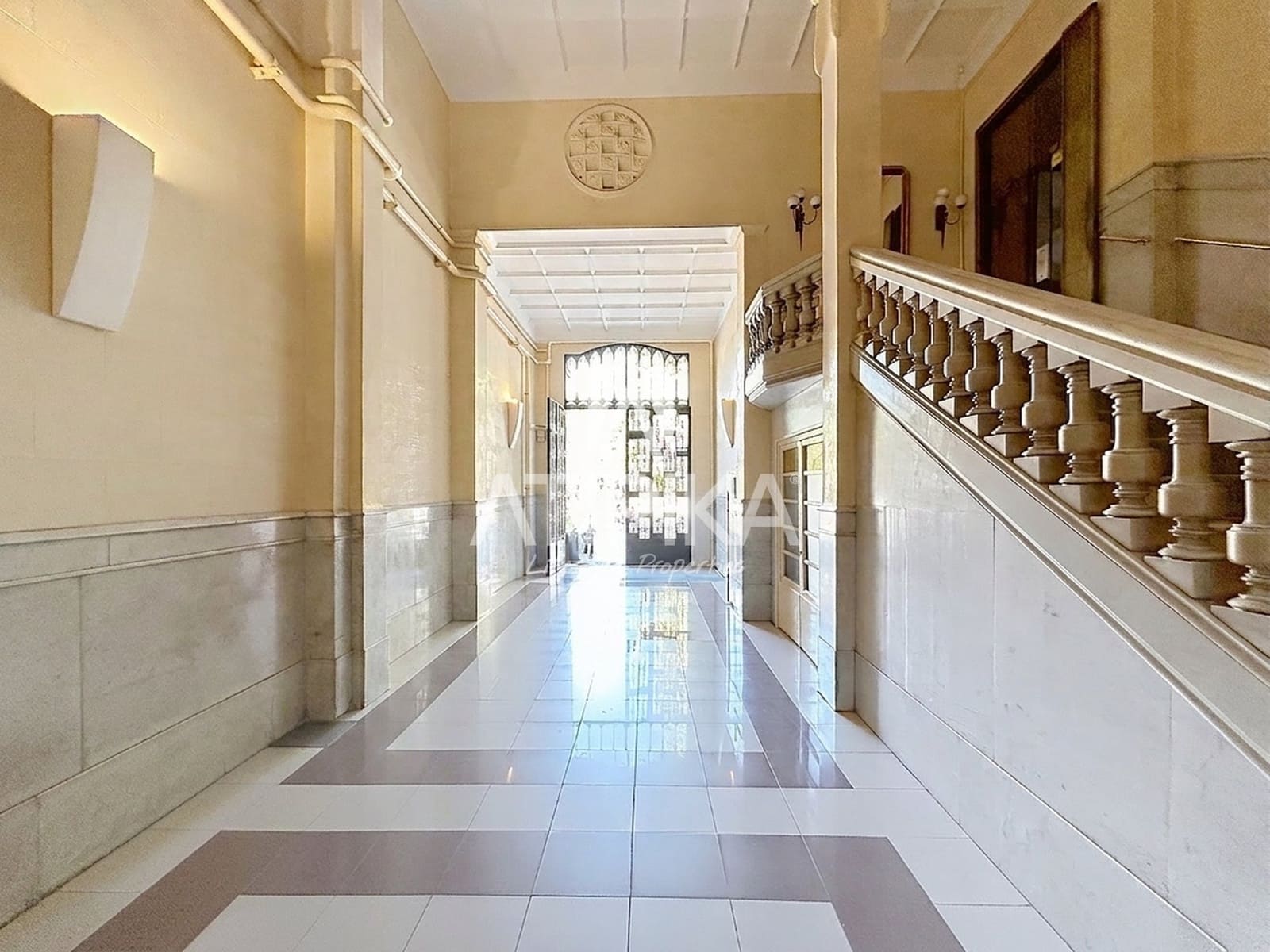 10 bedroom Office for sale in Barcelona city - € 6,700,000 (Ref: 9956701)