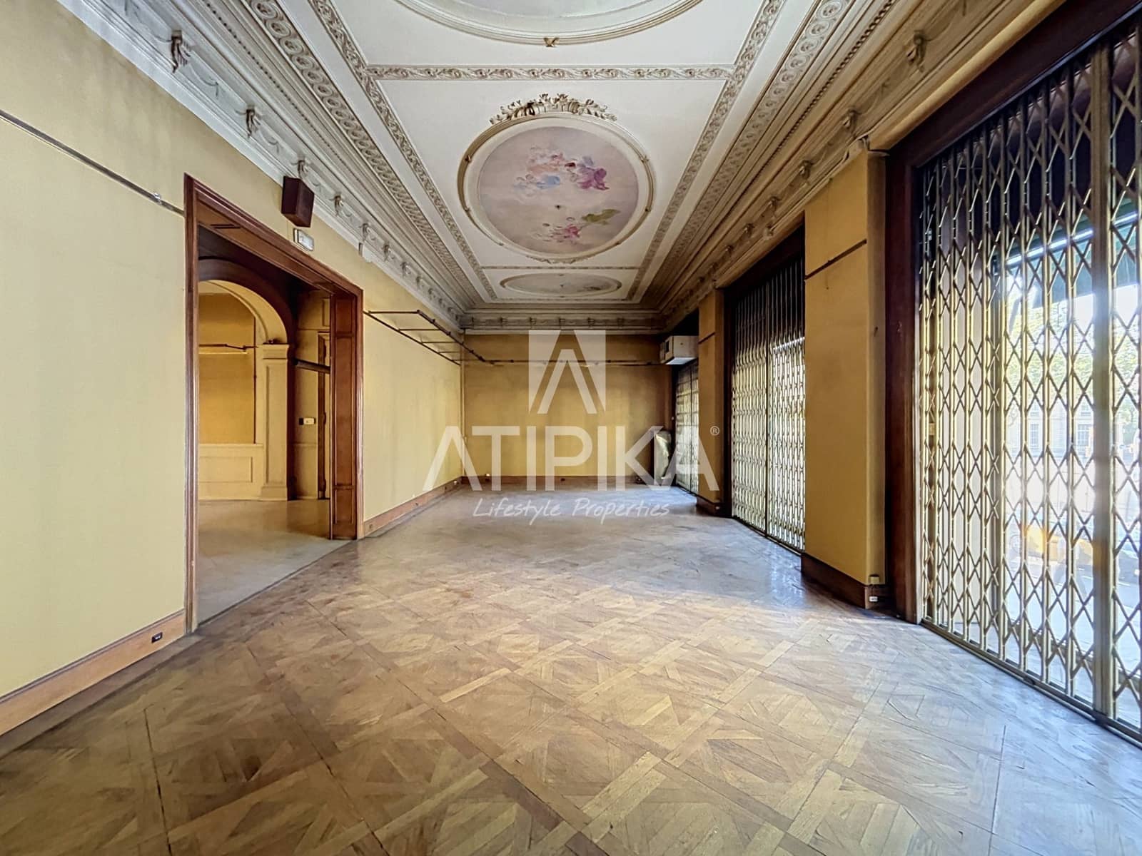 10 bedroom Office for sale in Barcelona city - € 6,700,000 (Ref: 9956701)