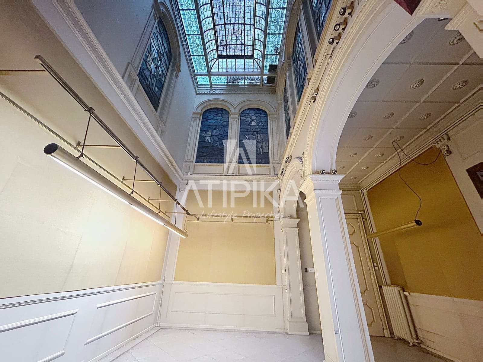 10 bedroom Office for sale in Barcelona city - € 6,700,000 (Ref: 9956701)