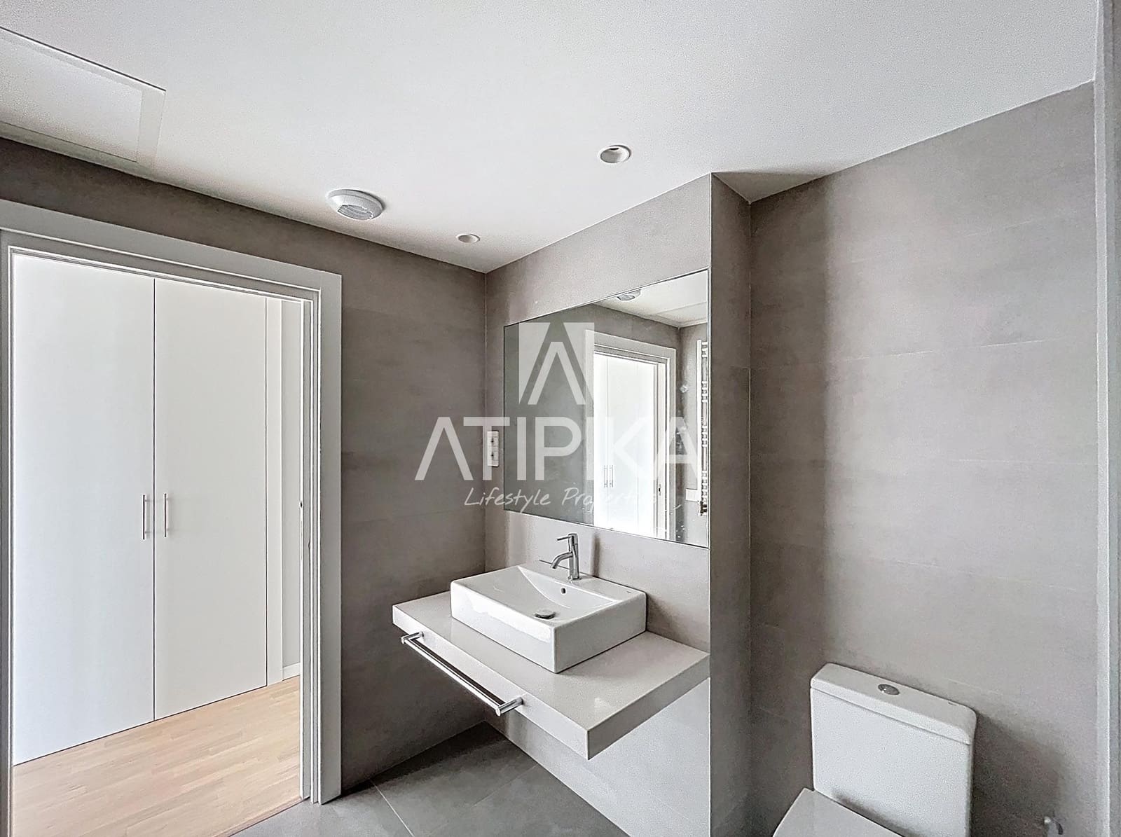3 makuuhuone Huoneisto myytävänä paikassa Badalona mukana uima-altaan - 625 000 € (Ref: 9961898)