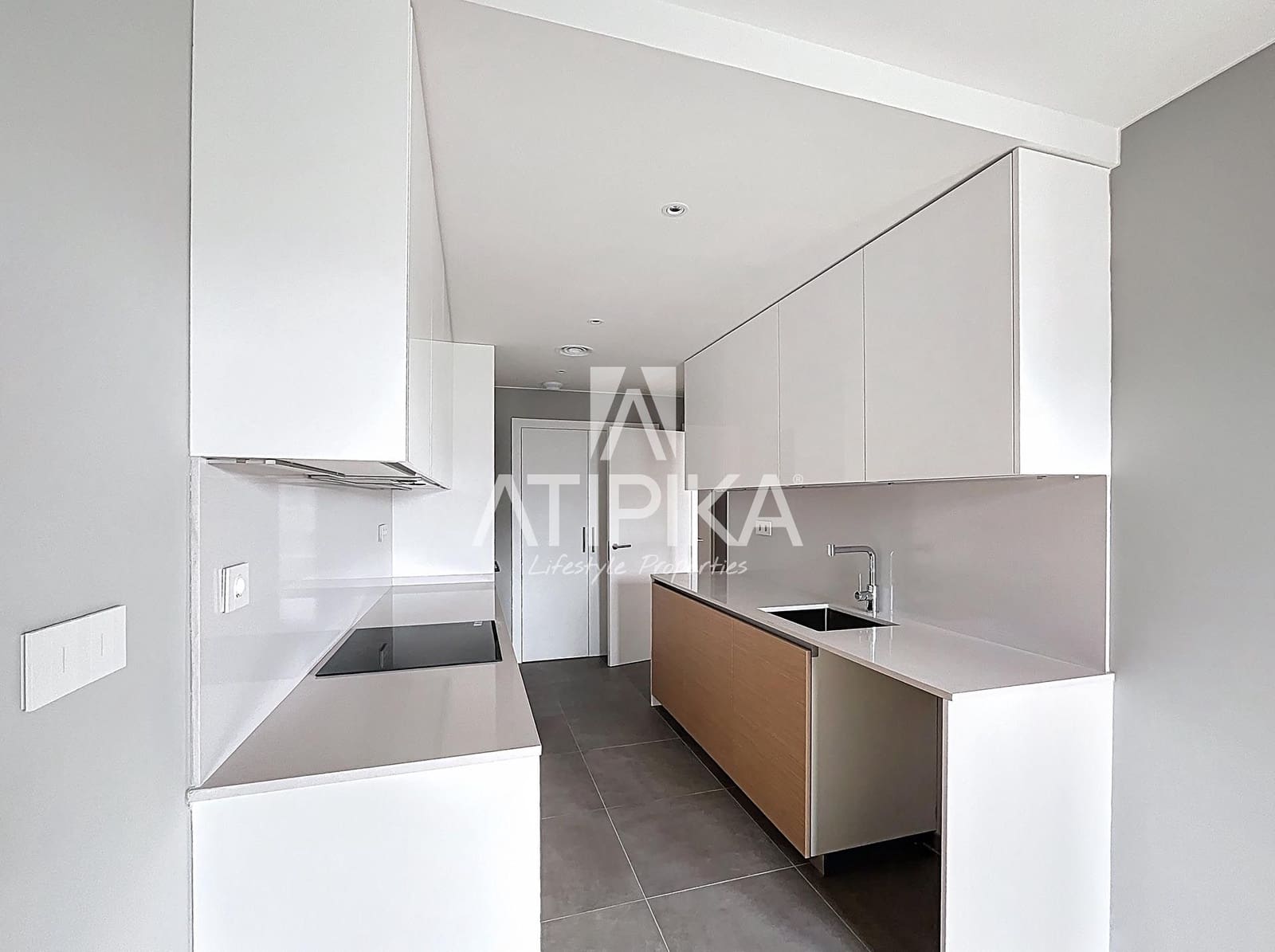 4 makuuhuone Huoneisto myytävänä paikassa Badalona mukana uima-altaan - 820 000 € (Ref: 9961899)