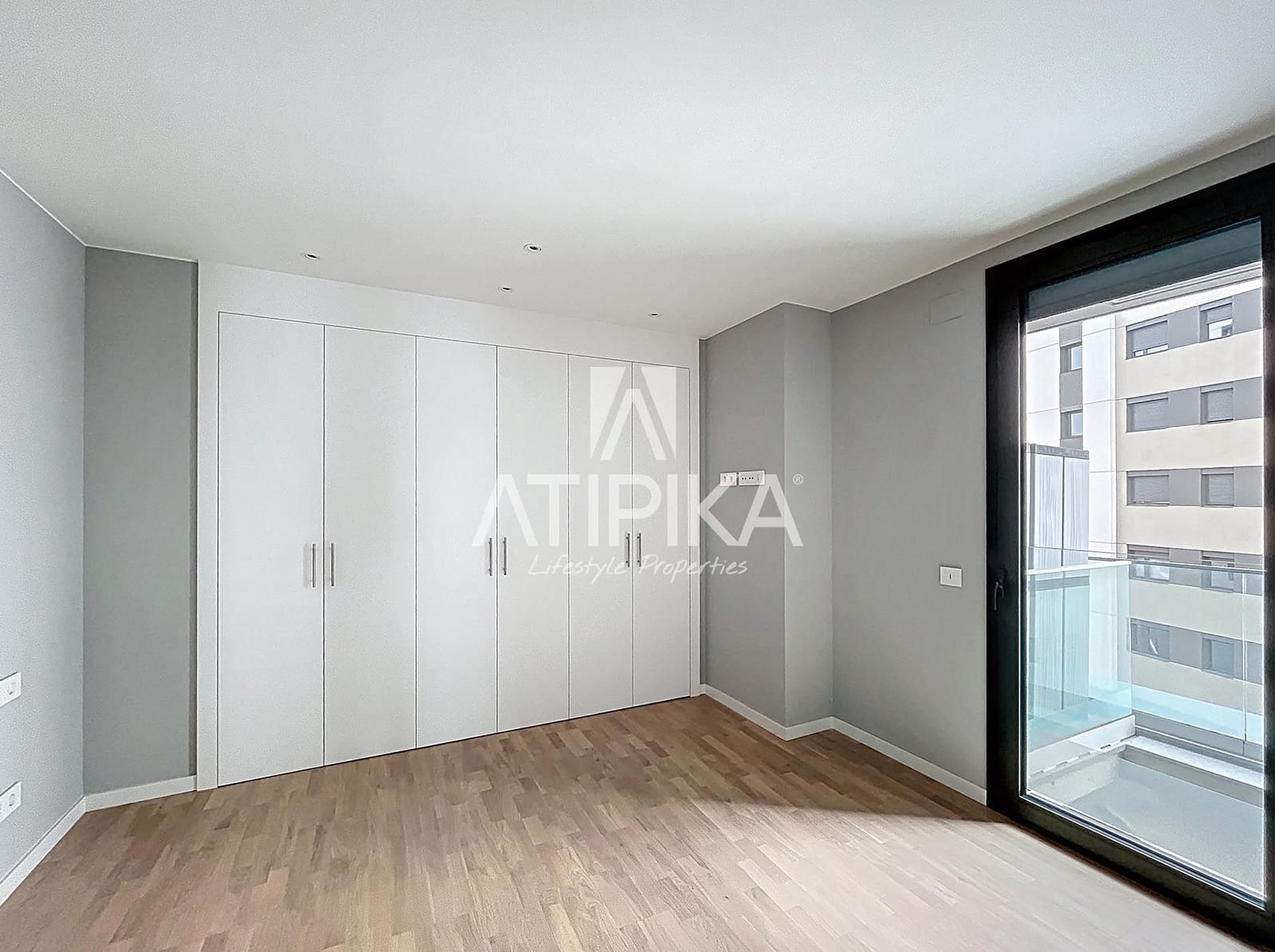 4 makuuhuone Huoneisto myytävänä paikassa Badalona mukana uima-altaan - 820 000 € (Ref: 9961899)