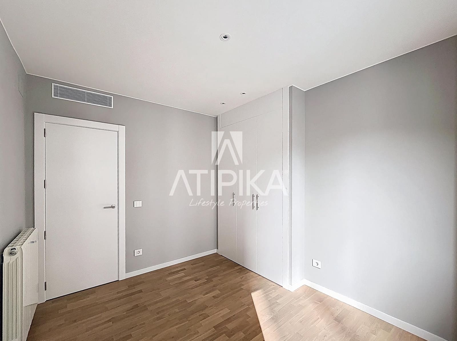 4 makuuhuone Huoneisto myytävänä paikassa Badalona mukana uima-altaan - 820 000 € (Ref: 9961899)