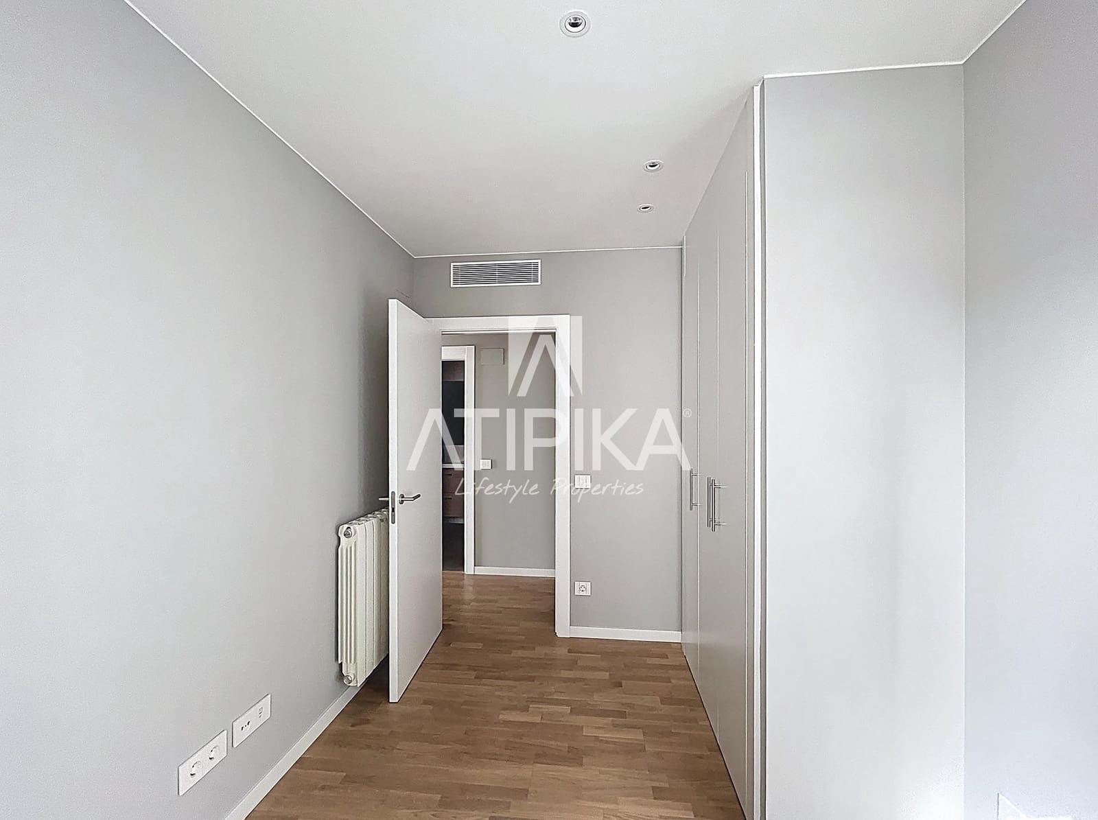 4 makuuhuone Huoneisto myytävänä paikassa Badalona mukana uima-altaan - 820 000 € (Ref: 9961899)