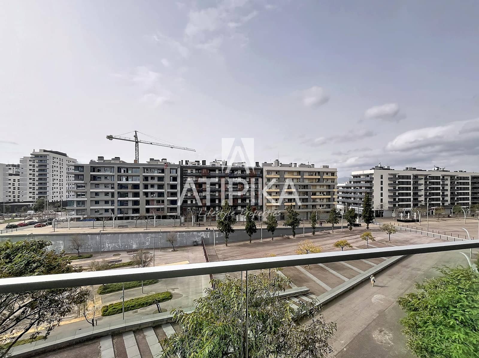 4 makuuhuone Huoneisto myytävänä paikassa Badalona mukana uima-altaan - 820 000 € (Ref: 9961899)