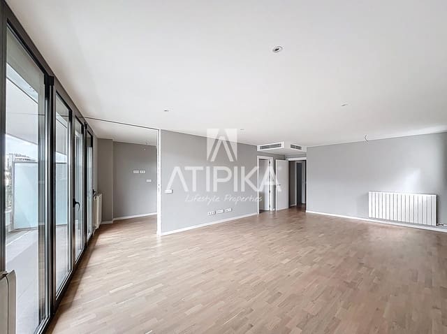 4 soveværelse Lejlighed til salg i Badalona med swimmingpool - € 627.000 (Ref: 9961900)