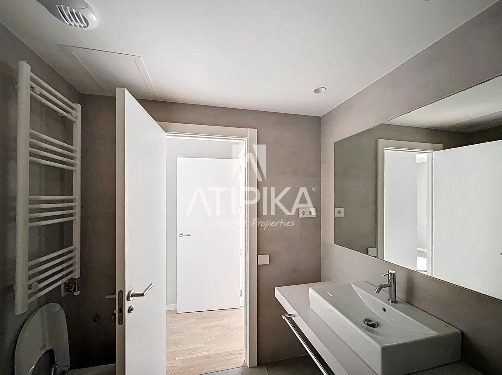 4 Zimmer Apartment zu verkaufen in Badalona mit Pool - 627.000 € (Ref: 9961900)