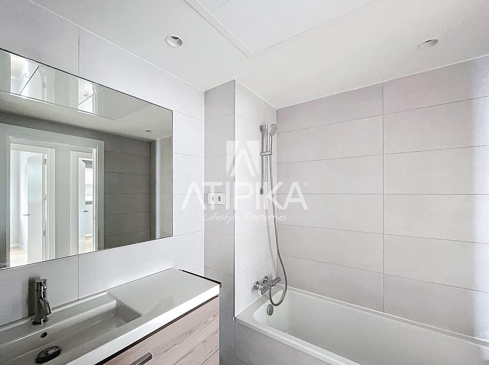 4 Zimmer Apartment zu verkaufen in Badalona mit Pool - 627.000 € (Ref: 9961900)