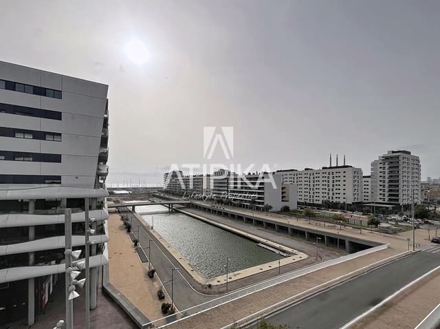 3 makuuhuone Huoneisto myytävänä paikassa Badalona mukana uima-altaan - 636 000 € (Ref: 9961901)