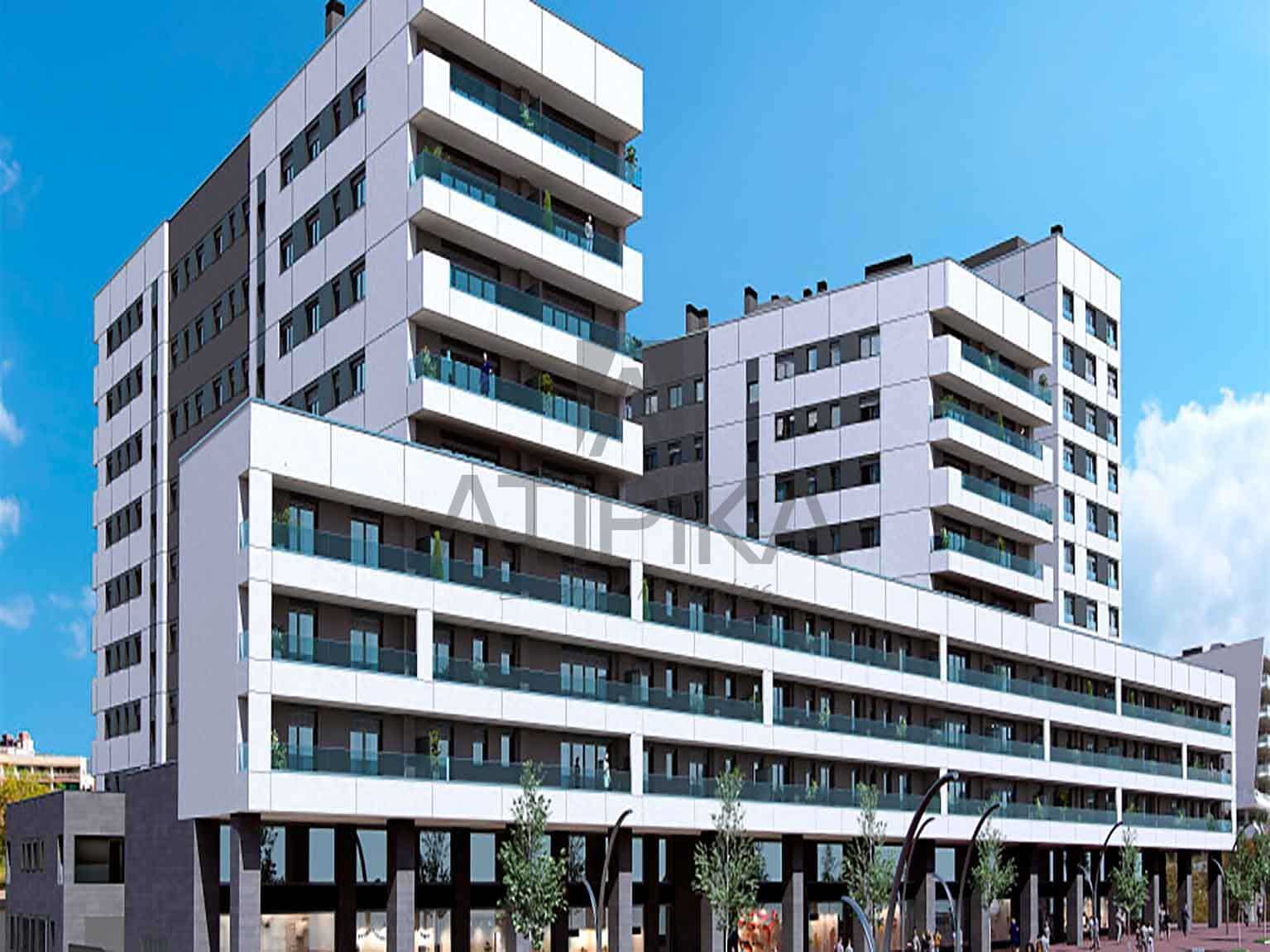 3 makuuhuone Huoneisto myytävänä paikassa Badalona mukana uima-altaan - 547 500 € (Ref: 9961904)