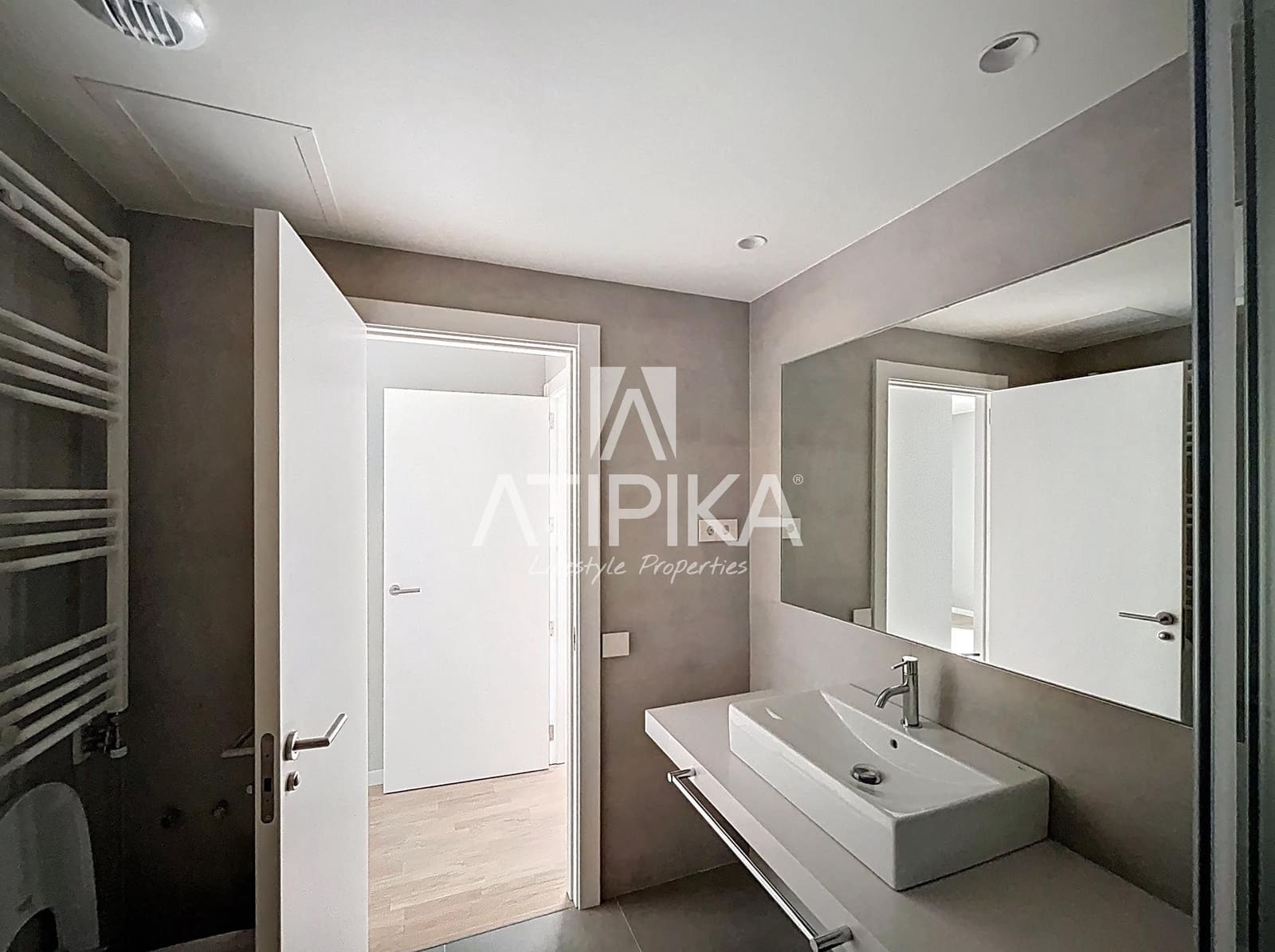 4 soveværelse Lejlighed til salg i Badalona med swimmingpool - € 622.000 (Ref: 9961907)