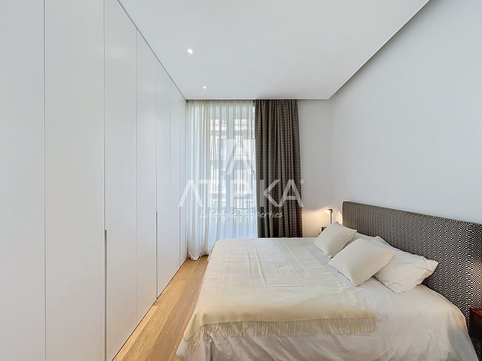 1 bedroom Apartment for sale in Barcelona city with pool - € 1,480,000 (Ref: 9964597)