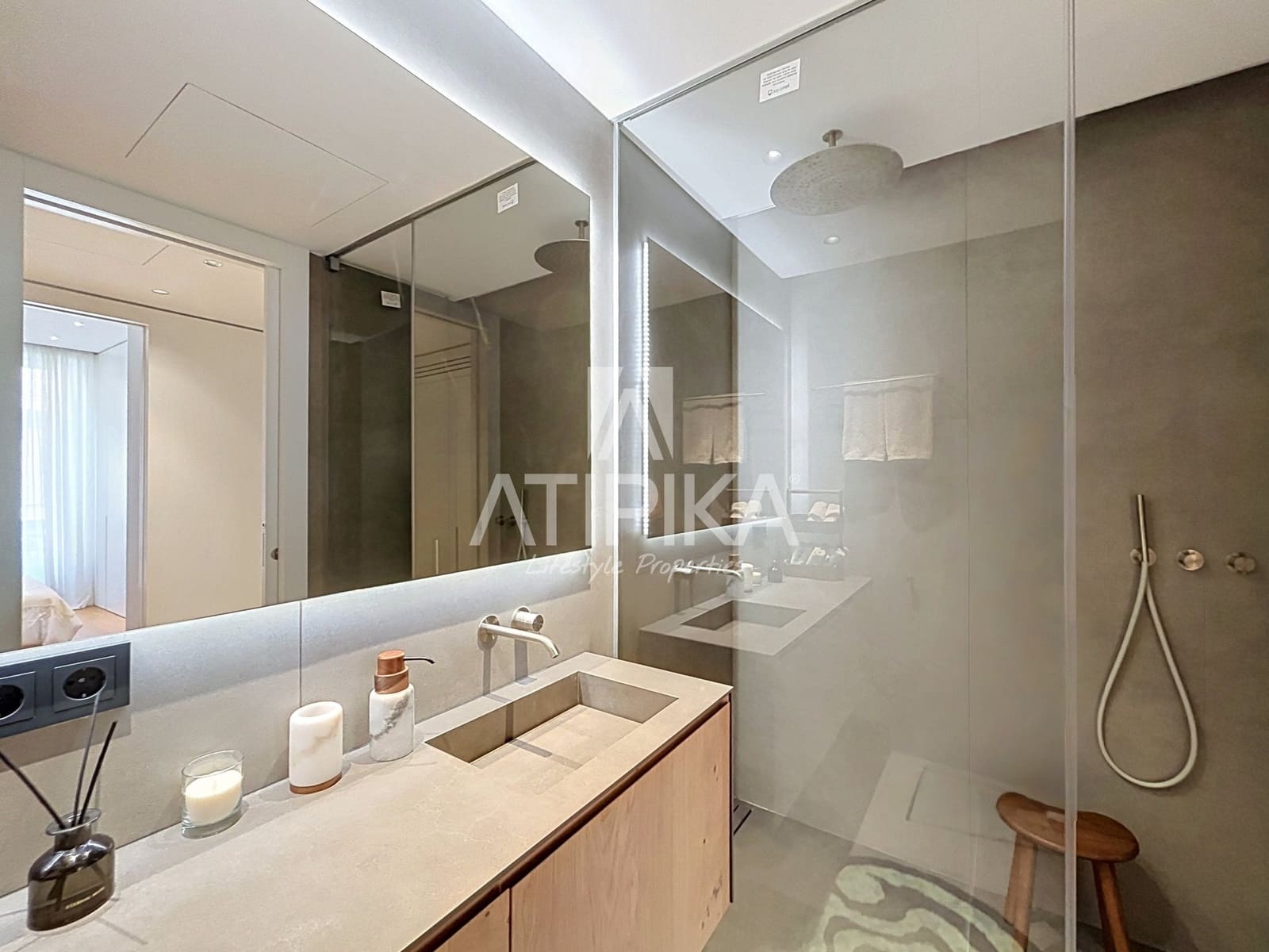 1 bedroom Apartment for sale in Barcelona city with pool - € 1,480,000 (Ref: 9964597)