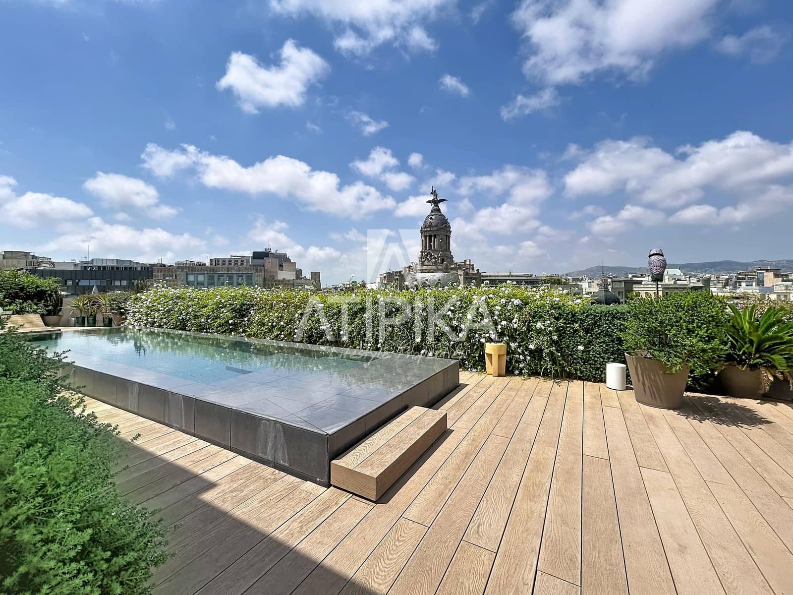 1 bedroom Apartment for sale in Barcelona city with pool - € 1,480,000 (Ref: 9964597)