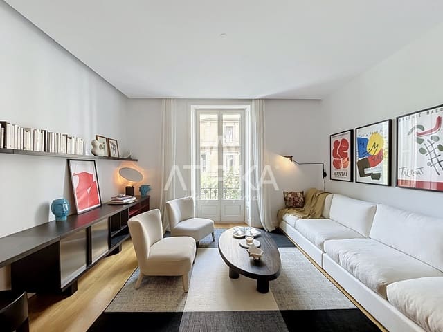 1 bedroom Apartment for sale in Barcelona city with pool - € 1,480,000 (Ref: 9964597)