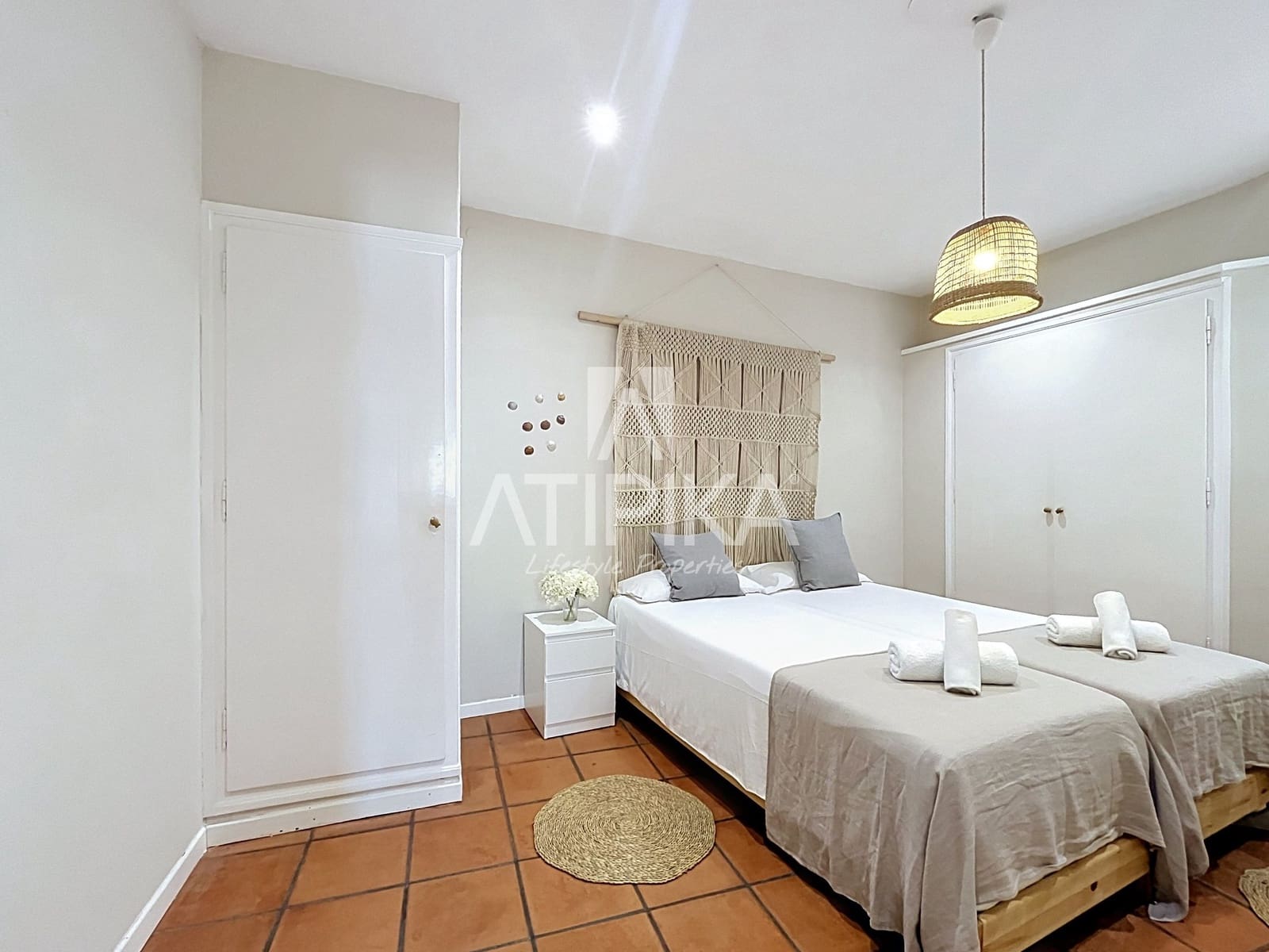 Villa for sale in Sitges - € 1,200,000 (Ref: 9969152)