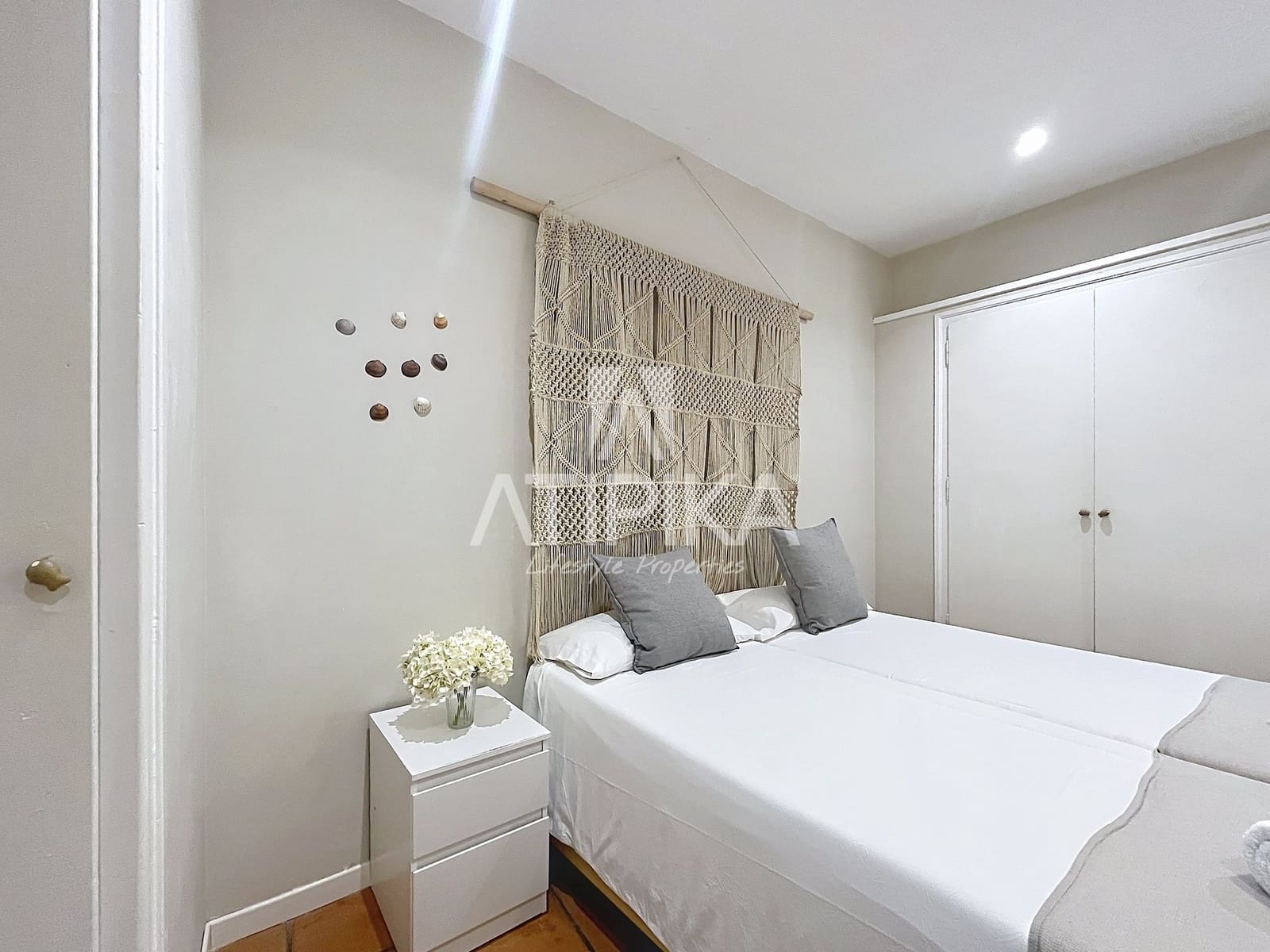 Villa for sale in Sitges - € 1,200,000 (Ref: 9969152)