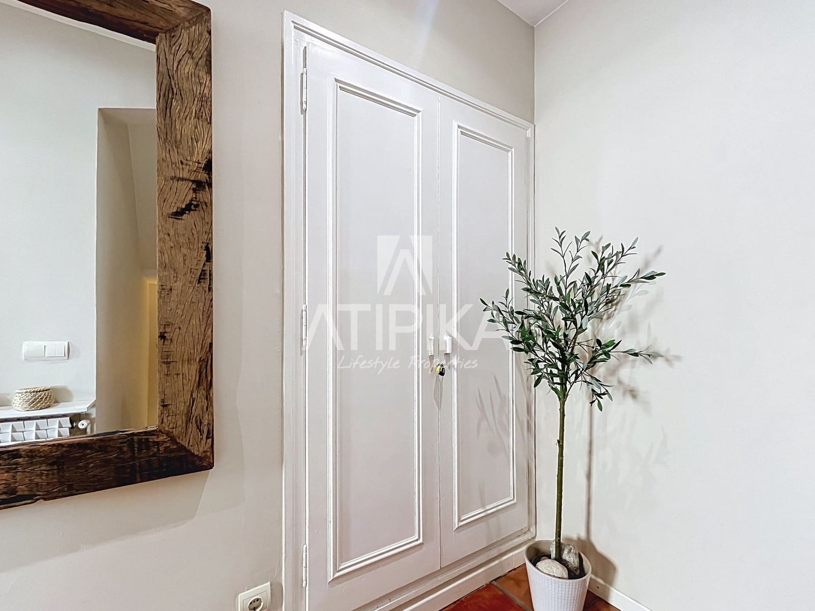 Villa for sale in Sitges - € 1,200,000 (Ref: 9969152)