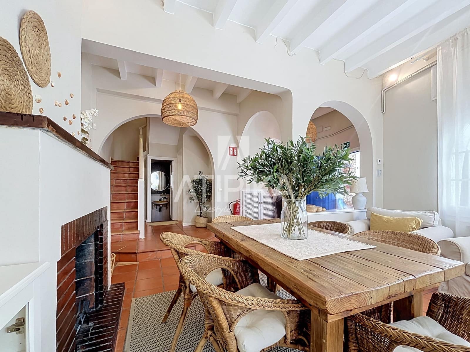 Villa for sale in Sitges - € 1,200,000 (Ref: 9969152)
