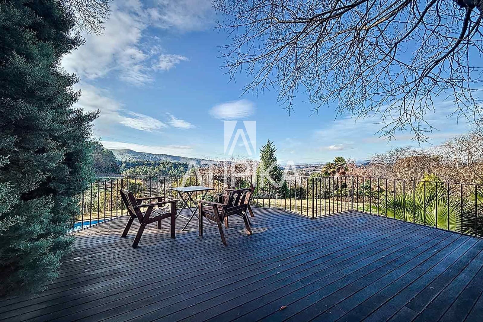 Finca/Casa Rural de 7 habitaciones en Gelida en venta con piscina - 1.600.000 € (Ref: 9972767)