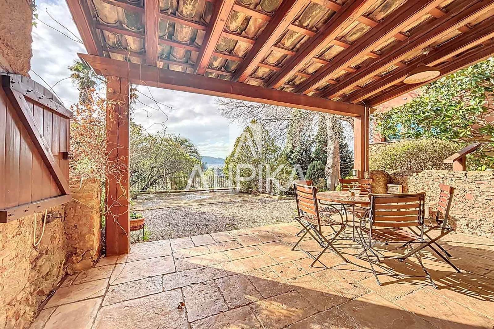 Finca/Casa Rural de 7 habitaciones en Gelida en venta con piscina - 1.600.000 € (Ref: 9972767)