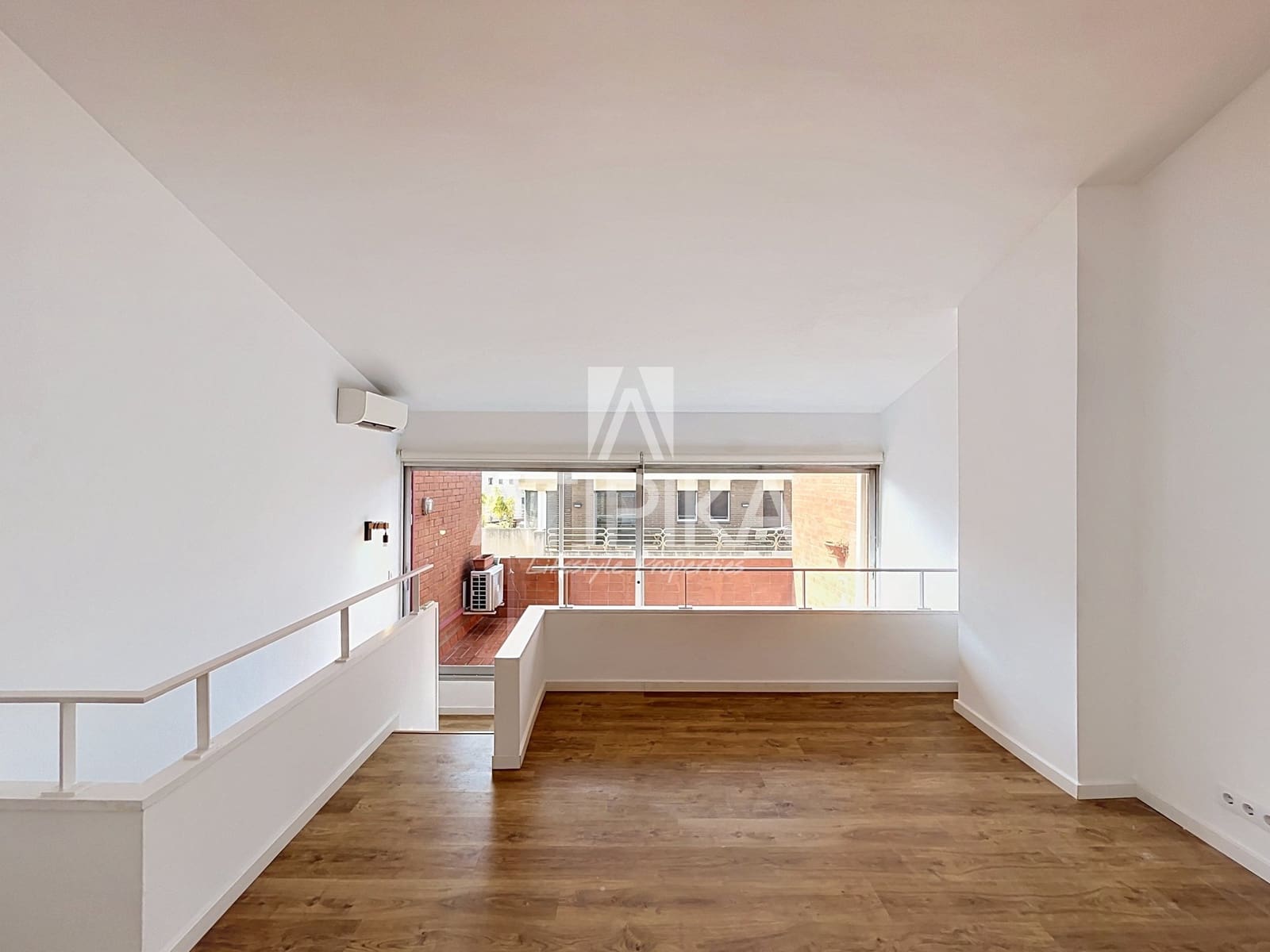 3 slaapkamer Penthouse te koop in Barcelona stad met zwembad - € 1.250.000 (Ref: 9976712)