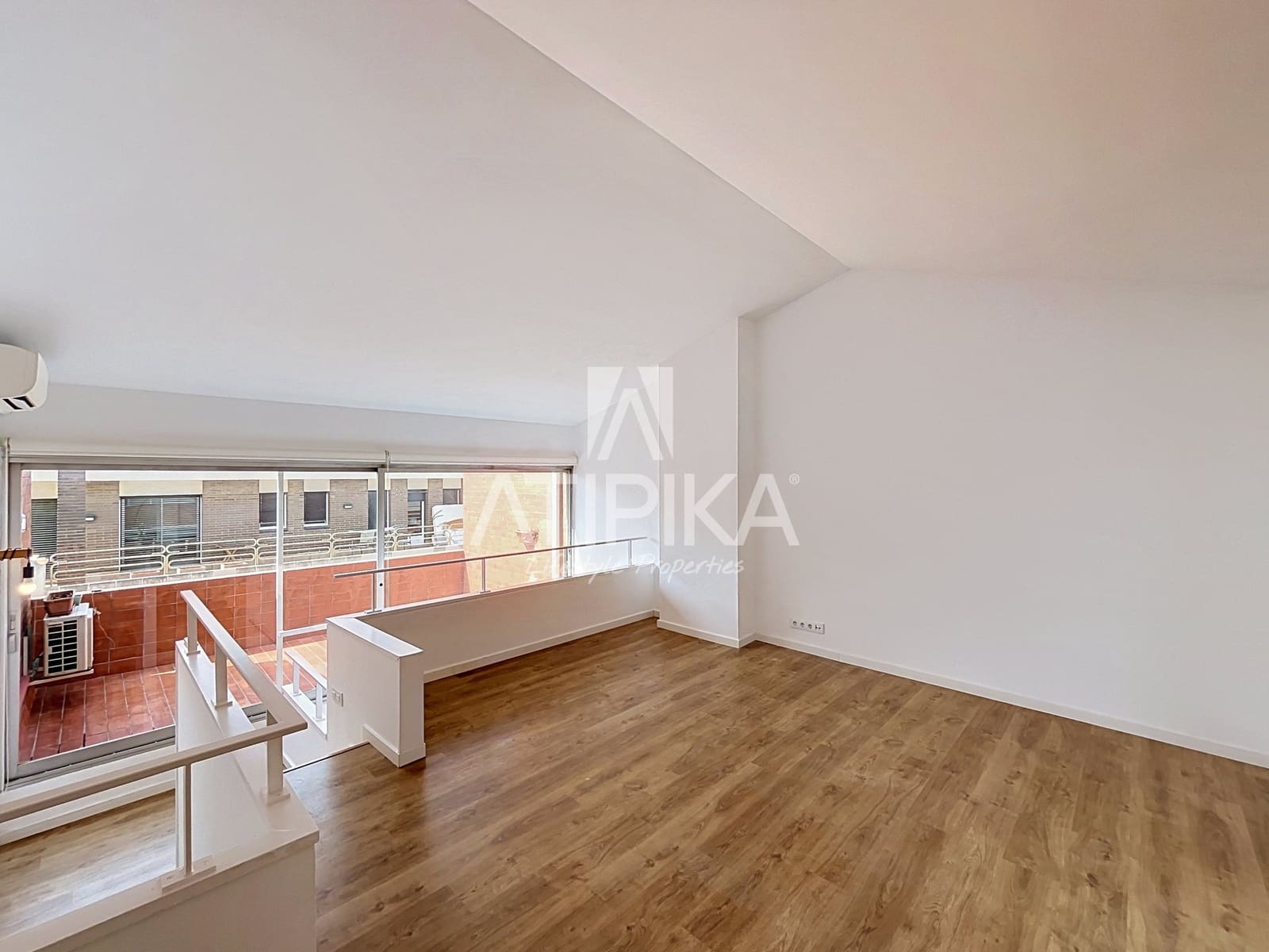3 slaapkamer Penthouse te koop in Barcelona stad met zwembad - € 1.250.000 (Ref: 9976712)