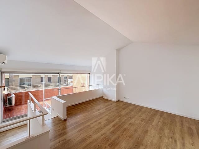 3 soveværelse Penthouse til salg i Barcelona by med swimmingpool - € 1.250.000 (Ref: 9976712)