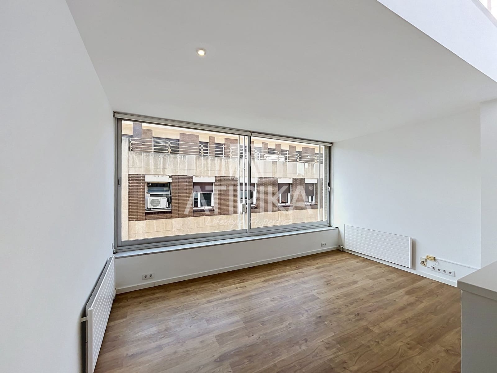 3 slaapkamer Penthouse te koop in Barcelona stad met zwembad - € 1.250.000 (Ref: 9976712)