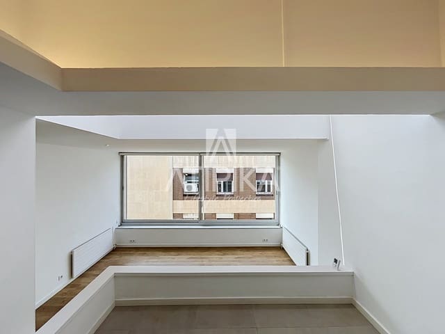 3 soveværelse Penthouse til salg i Barcelona by med swimmingpool - € 1.250.000 (Ref: 9976712)