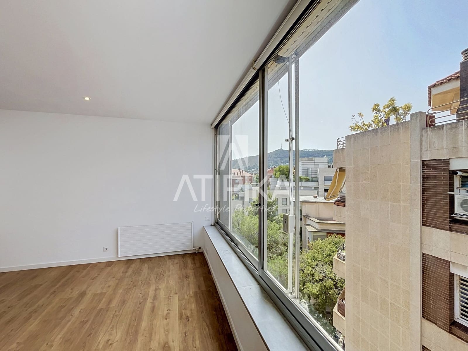 3 slaapkamer Penthouse te koop in Barcelona stad met zwembad - € 1.250.000 (Ref: 9976712)