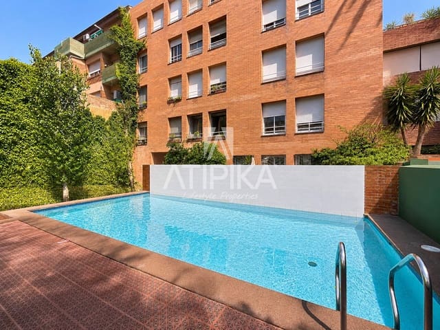 3 soveværelse Penthouse til salg i Barcelona by med swimmingpool - € 1.250.000 (Ref: 9976712)