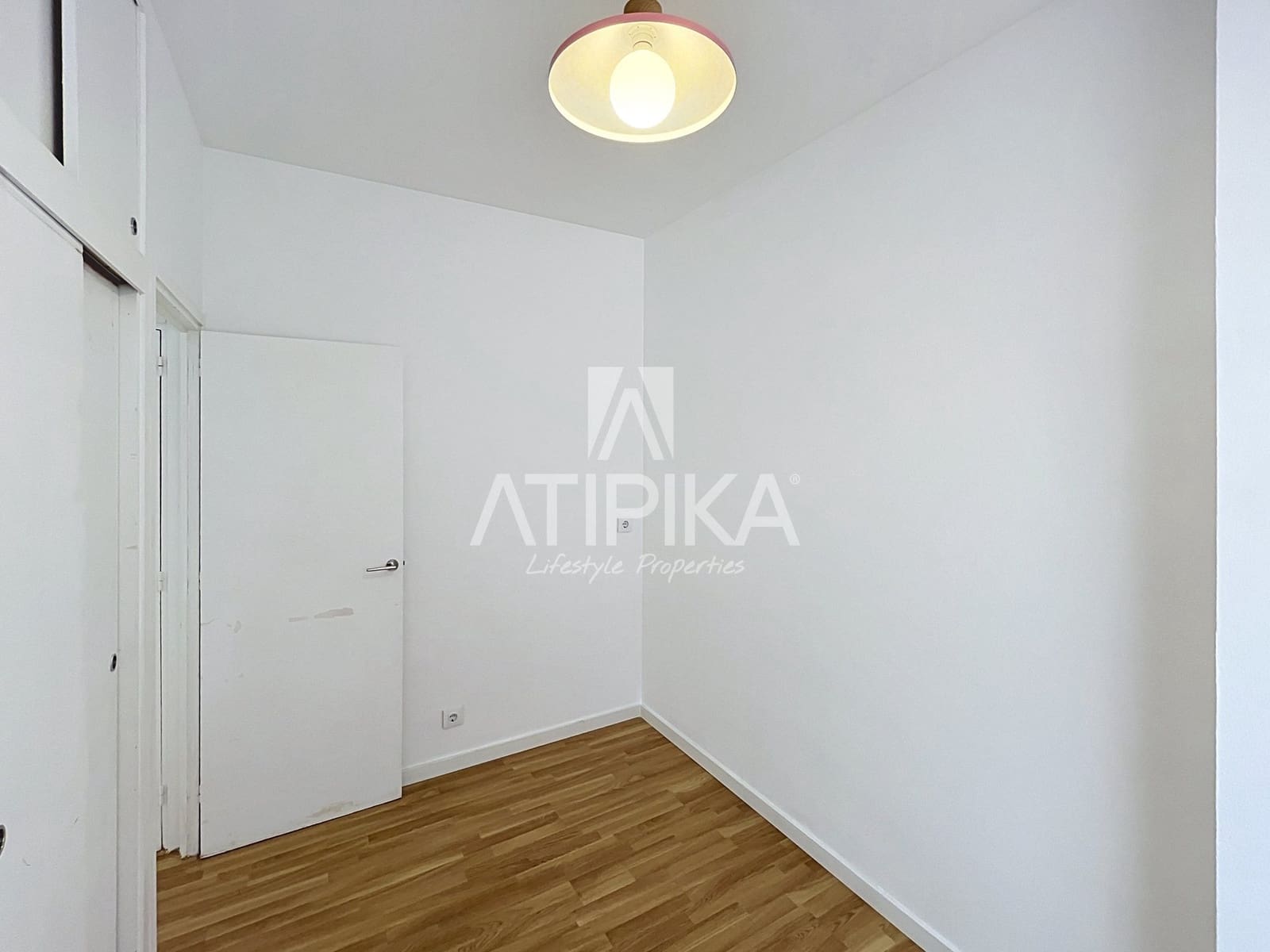 3 slaapkamer Penthouse te koop in Barcelona stad met zwembad - € 1.250.000 (Ref: 9976712)