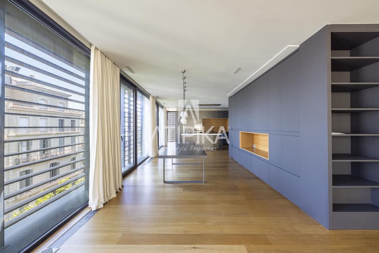 5 quarto Penthouse para arrendar em Barcelona cidade - 15 000 € (Ref: 9976713)