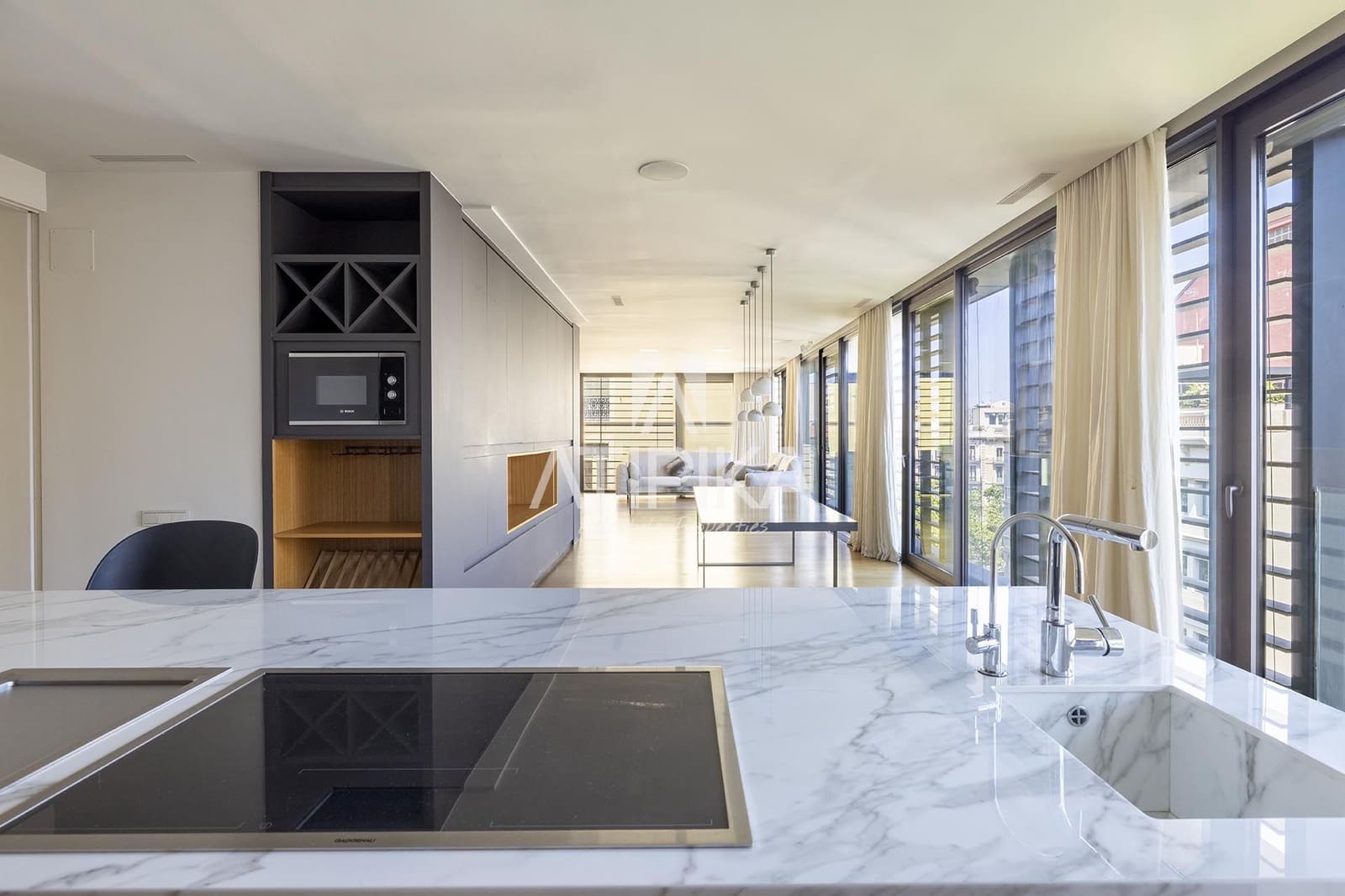 5 quarto Penthouse para arrendar em Barcelona cidade - 15 000 € (Ref: 9976713)