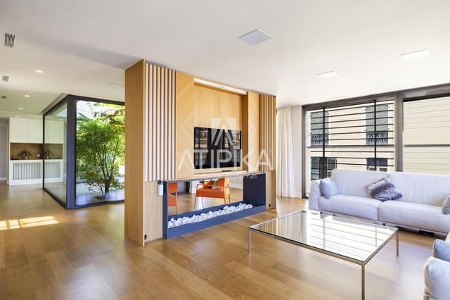 5 quarto Penthouse para arrendar em Barcelona cidade - 15 000 € (Ref: 9976713)