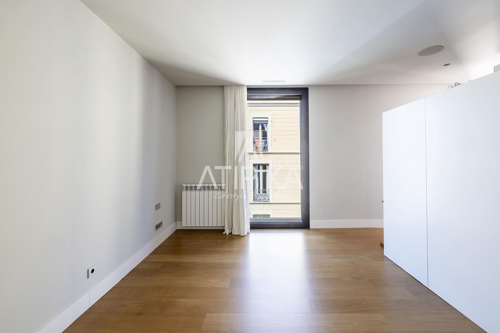 5 quarto Penthouse para arrendar em Barcelona cidade - 15 000 € (Ref: 9976713)