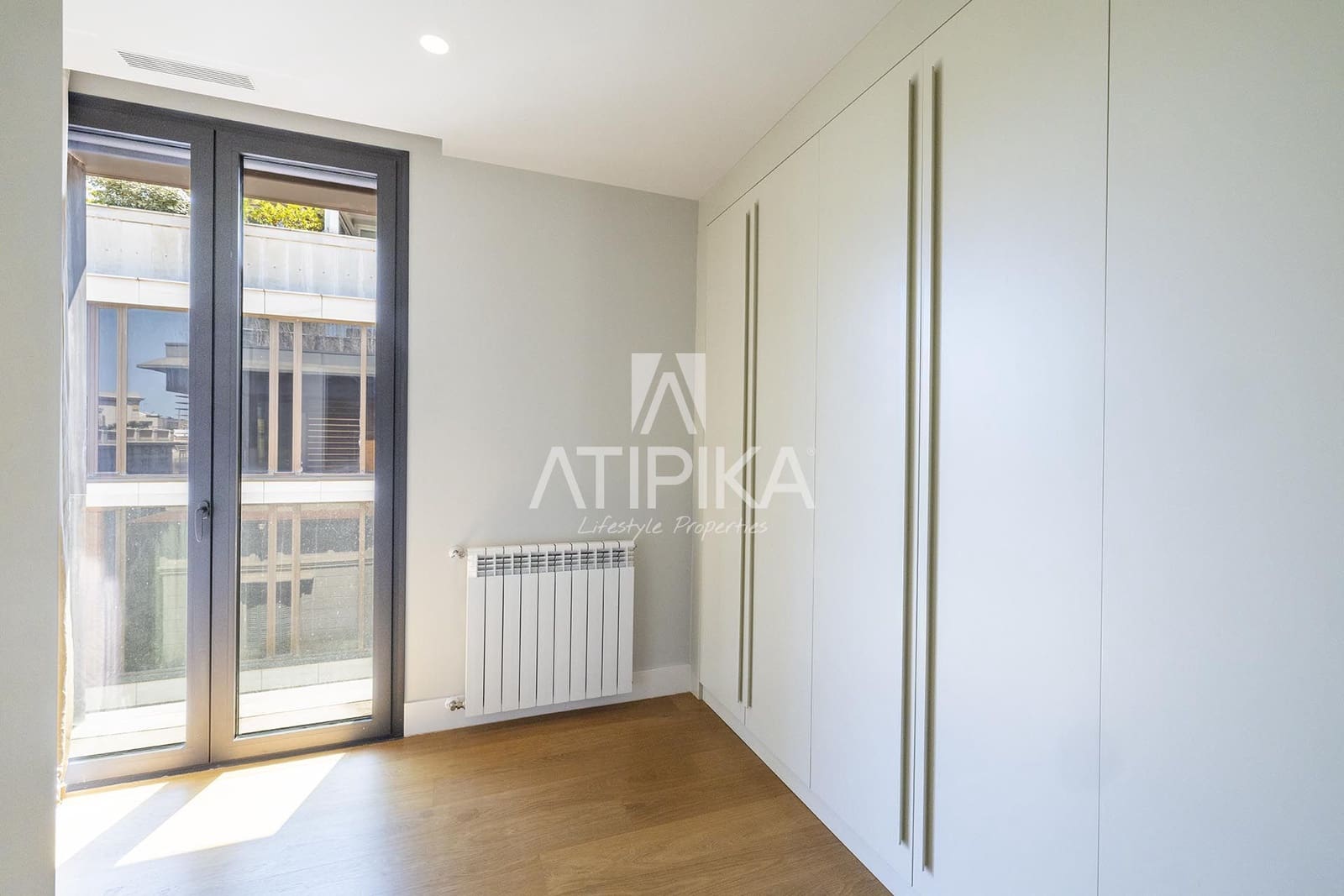 5 quarto Penthouse para arrendar em Barcelona cidade - 15 000 € (Ref: 9976713)