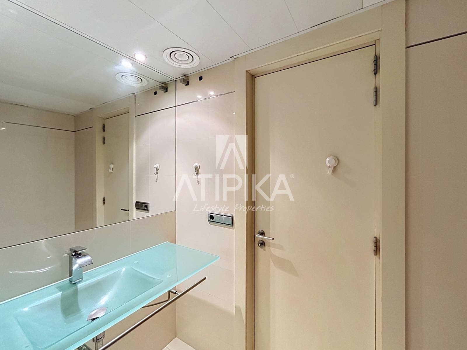 Apartamento de 4 habitaciones en Barcelona ciudad en venta con piscina - 1.430.000 € (Ref: 9978106)