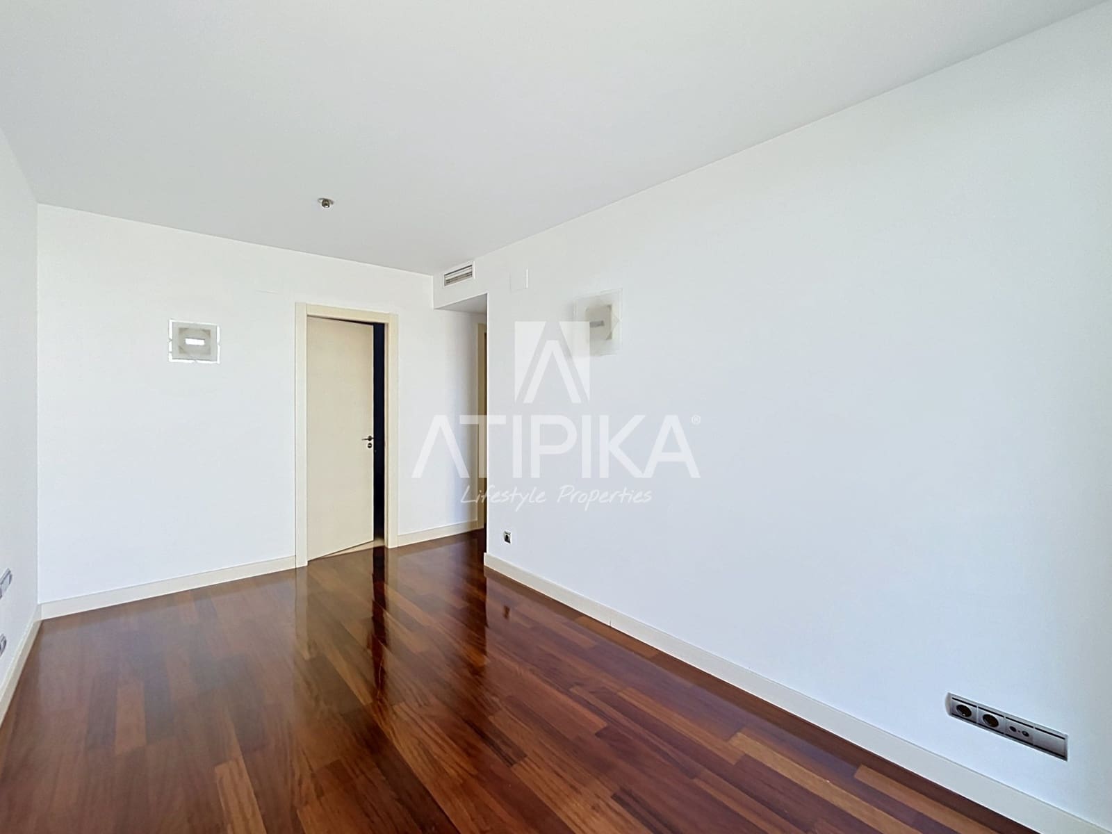 Apartamento de 4 habitaciones en Barcelona ciudad en venta con piscina - 1.430.000 € (Ref: 9978106)