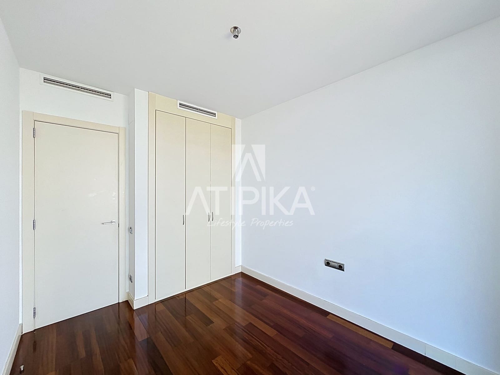 Apartamento de 4 habitaciones en Barcelona ciudad en venta con piscina - 1.430.000 € (Ref: 9978106)
