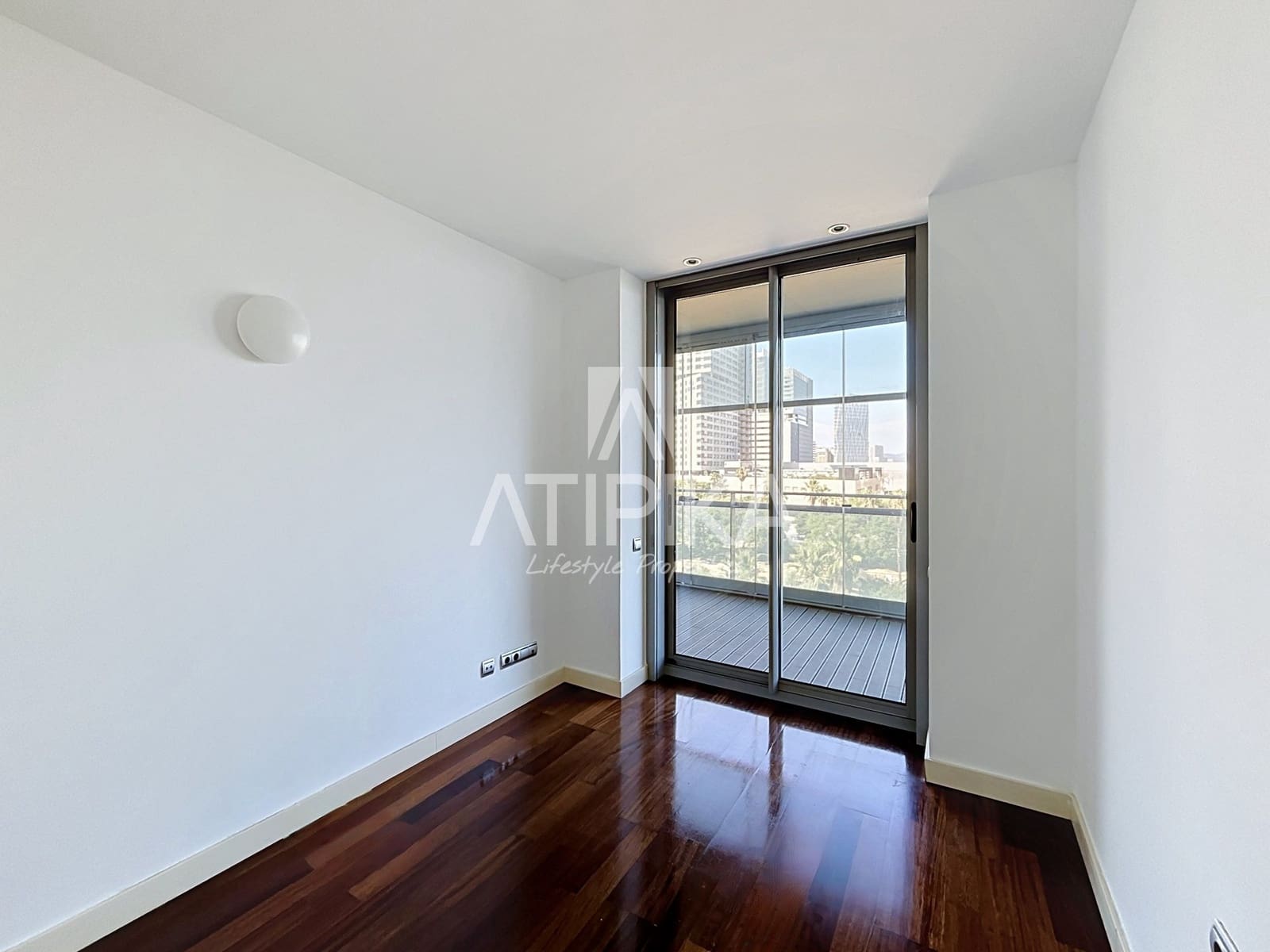 Apartamento de 4 habitaciones en Barcelona ciudad en venta con piscina - 1.430.000 € (Ref: 9978106)